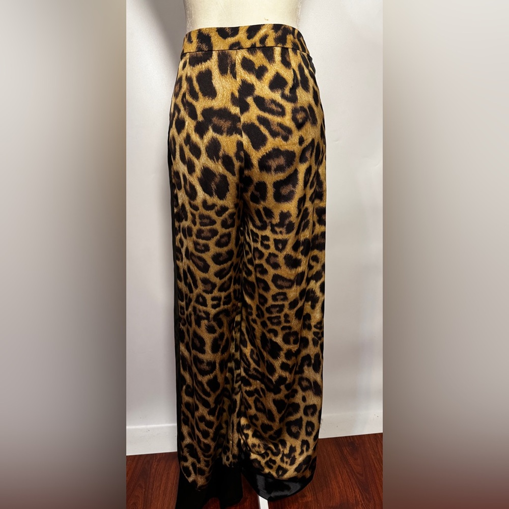 Missguided + Leopard Print Flare Pants - Picture 6 of 6